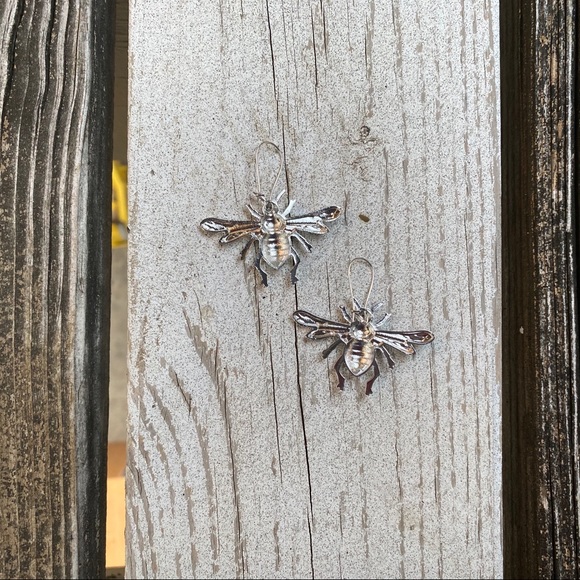 Large Silver Bee Statement Earrings - Picture 3 of 7